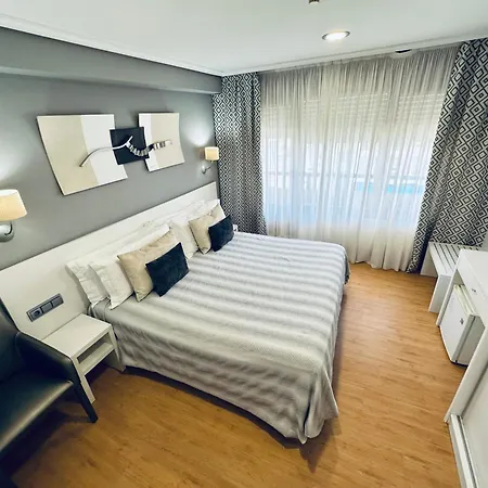 Olas Hotel
